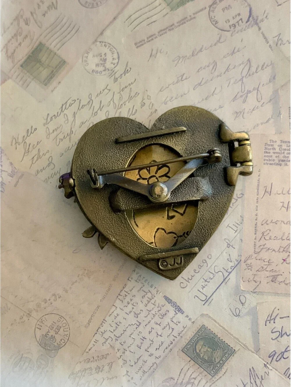 Vintage Signed JJ Grandma Heart Locket Brooch Pin Roses Floral Engraved